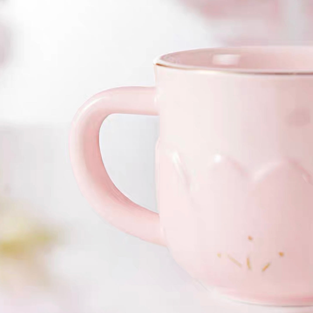 Starbucks China 2022 Sakura Season 280ml pink sakura ceramics mug with petal ceramics plate