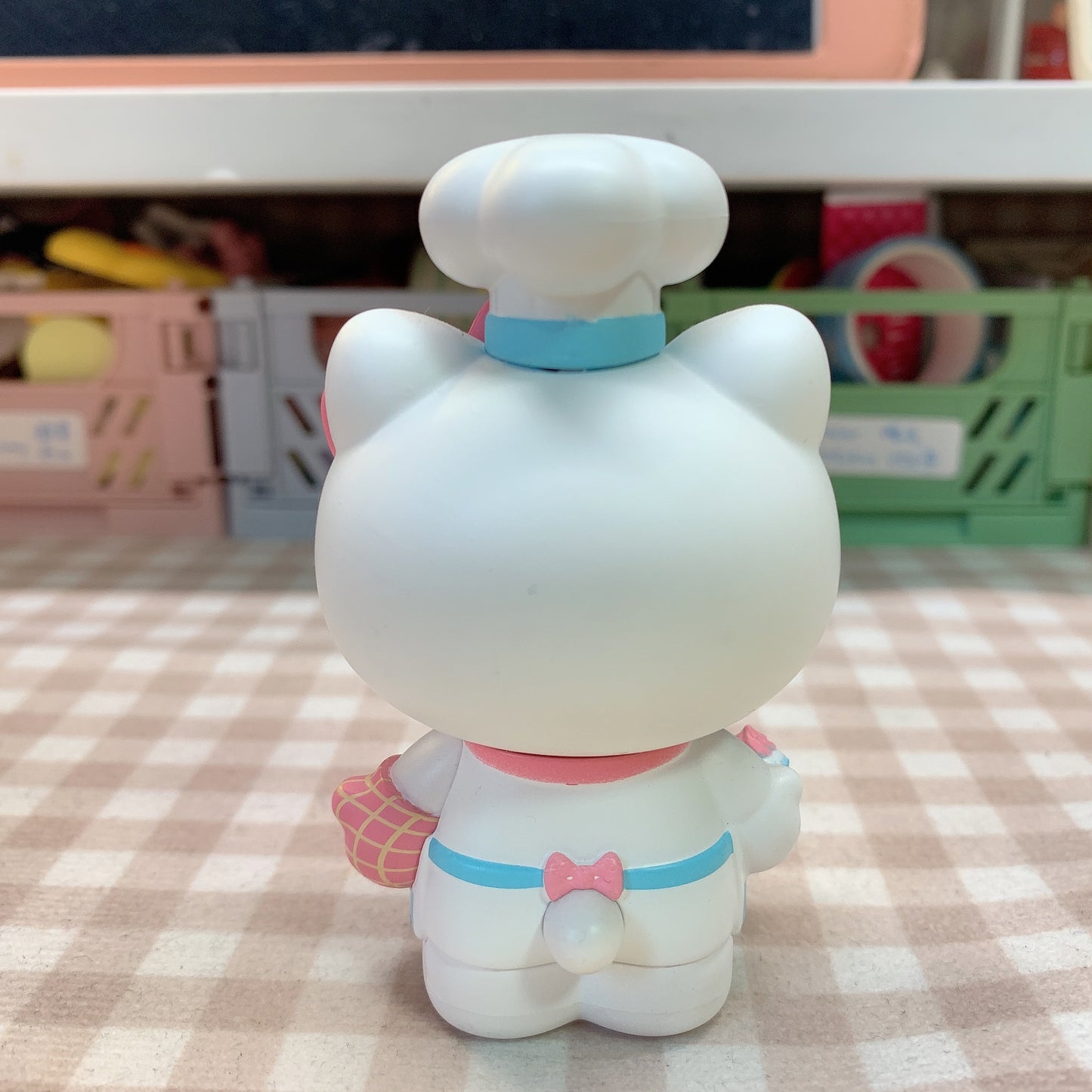 【PRELOVED and SALE 】POPMART × Sanrio Hello Kitty Career series blind box toy pastry cook