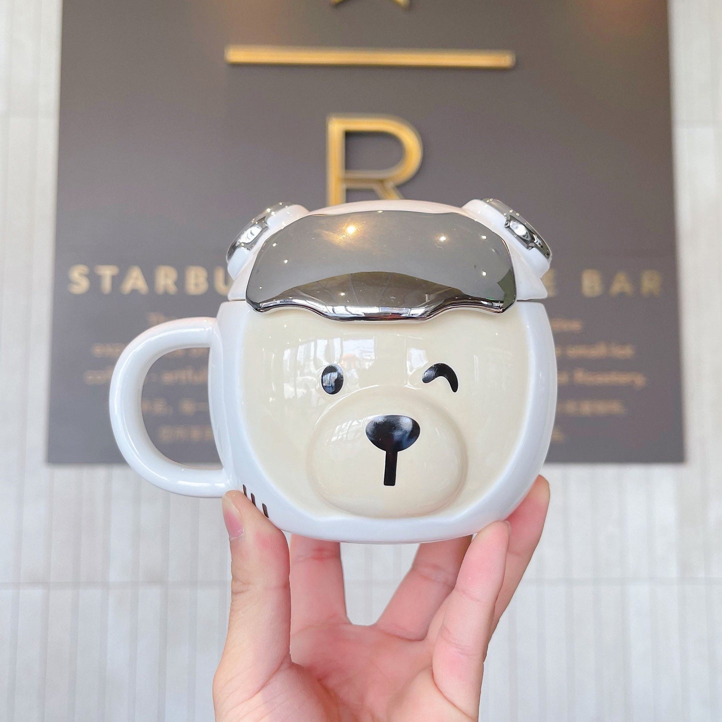 Starbucks China 450ml 2021 space bear mug (with cover)