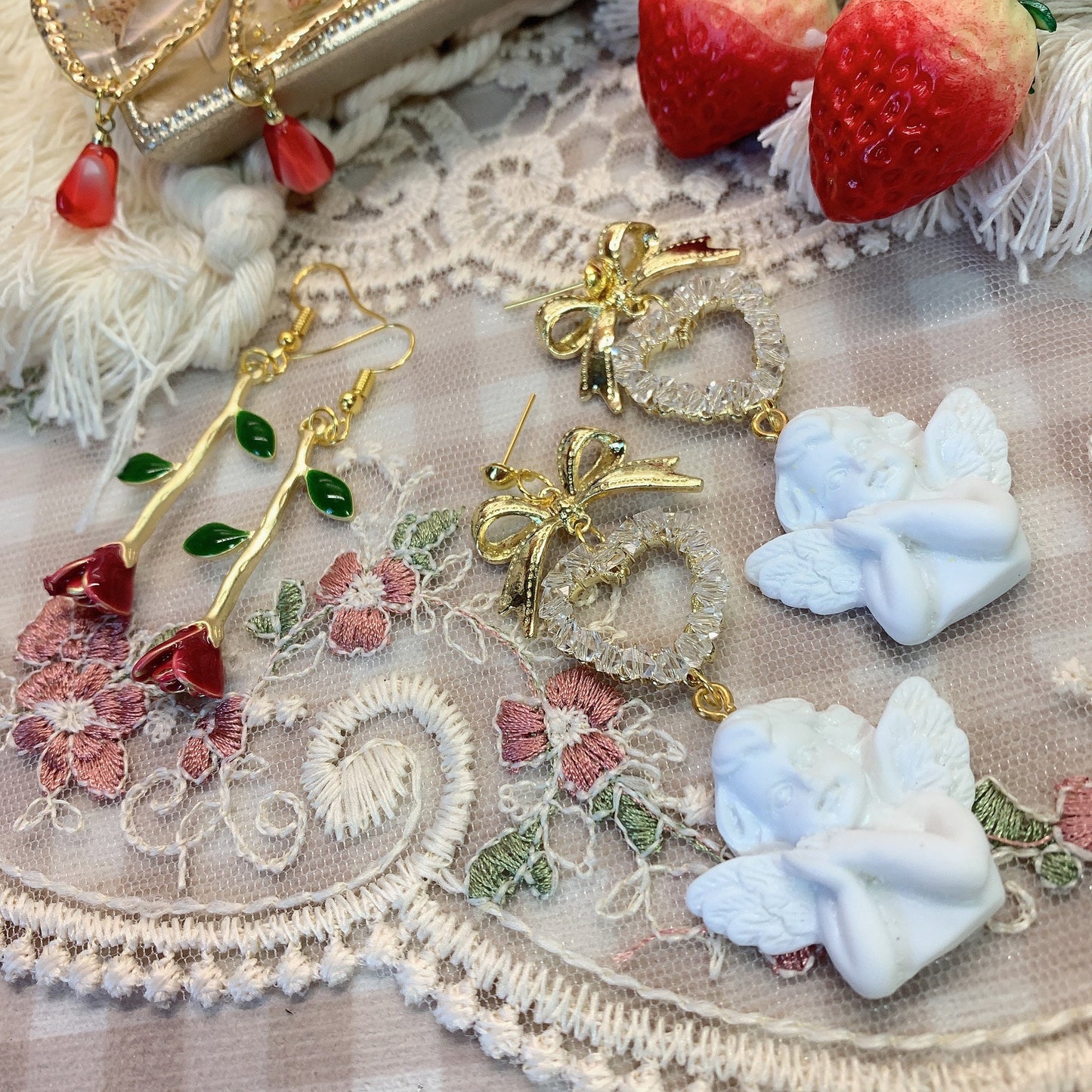 Moya handmade earrings「The angel of love」